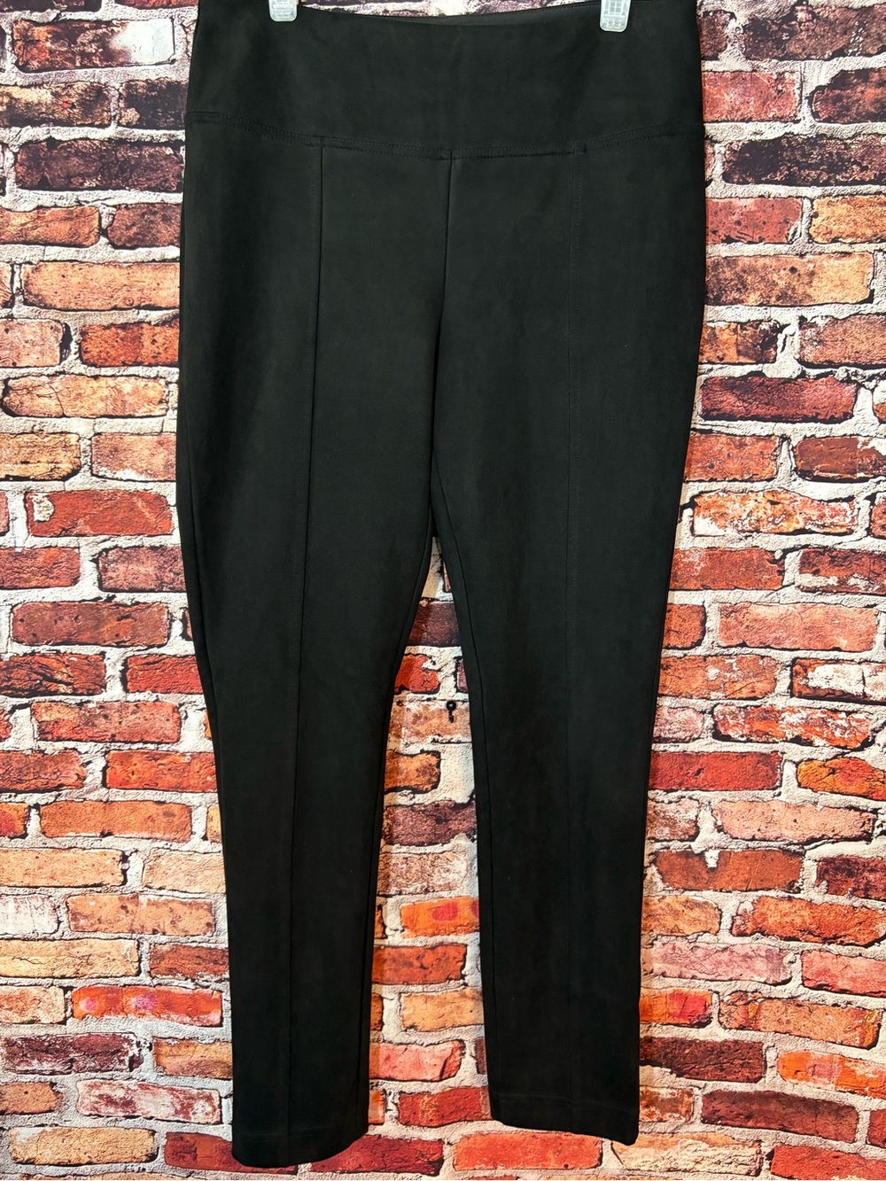 Andrew Marc Black Ponte Pull-On Faux Suede Leggings with Seam in Middle M
